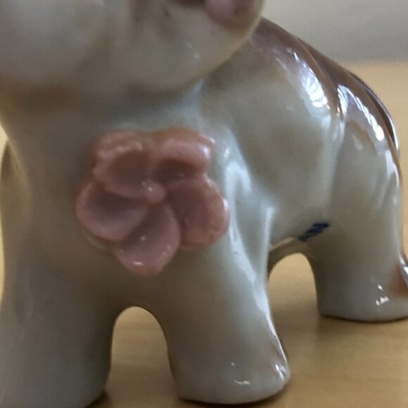 Vintage Porcelain Elephant Figurine - Picture 8 of 9